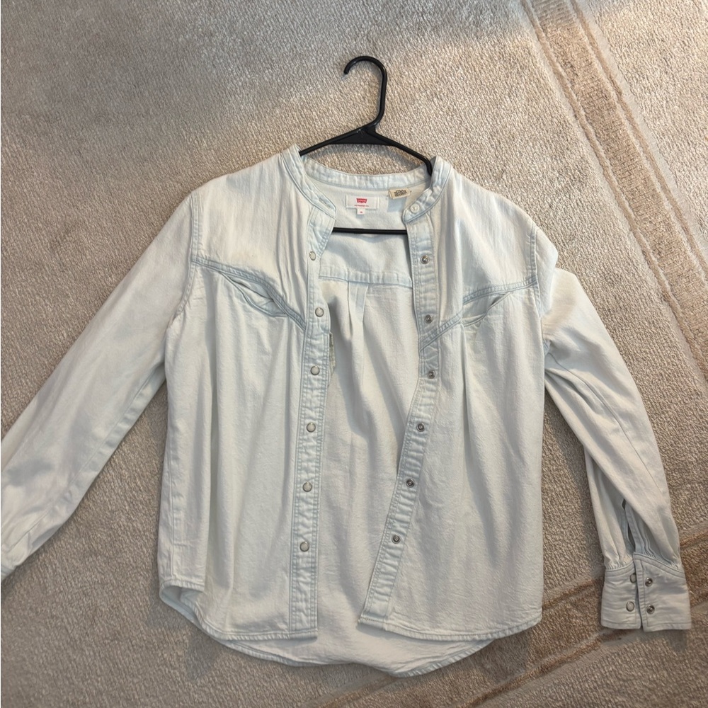 Levi's Light Gray Shirt